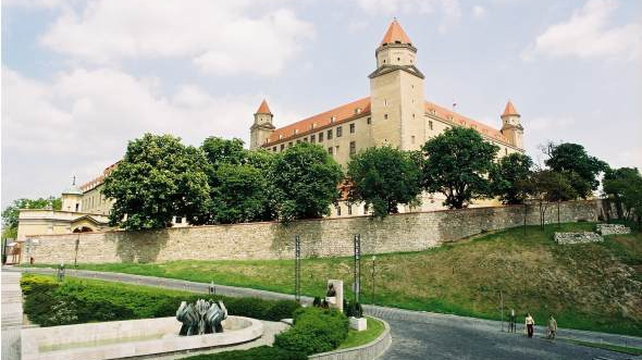 Slovenská ekonomika loni klesla o 4,7 pct, je to více než česká ekonomika