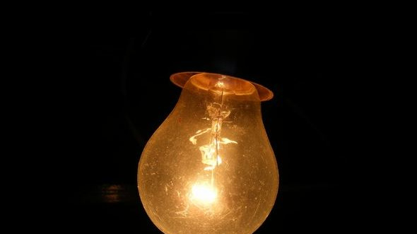 Cena elektřiny by mohla stoupnout až o třetinu