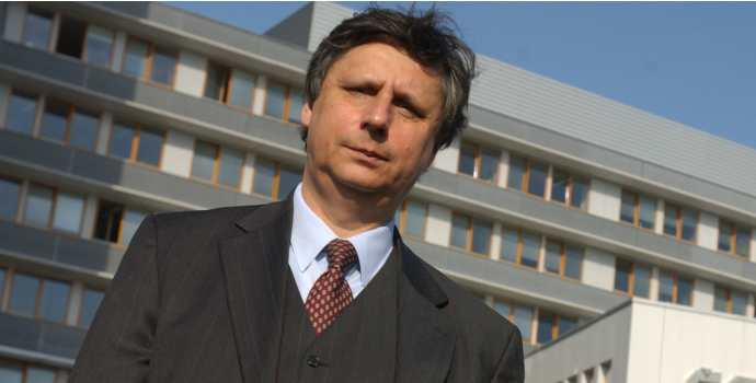 Premiér Jan Fischer bude viceprezidentem Evropské banky pro obnovu a rozvoj