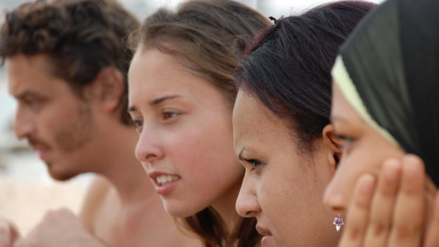 Studenti se mají dočkat placené praxe a příspěvků na studium