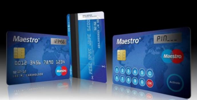 Platební karta s displejem má být bezpečnější, ukazuje i zůstatek