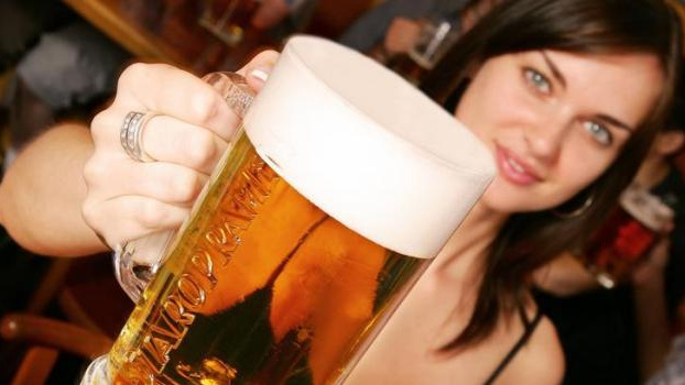 Zvýšená daň u piva snížila poptávku o deset procent