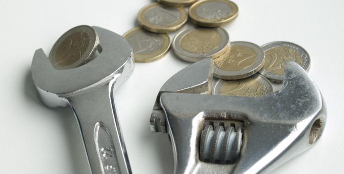 Burzy ovlivňoval stres před zveřejněním zátěžových testů bank, Maďarsko a hospodářské výsledky