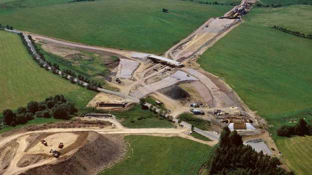 Škrty zastaví výstavbu dálnic. Pomoct může soukromý investor