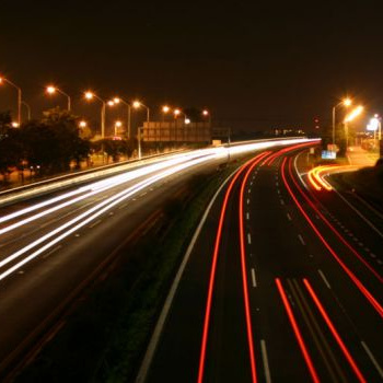 Dálniční známky pro osobní auta asi nezdraží, kamiony si ale připlatí