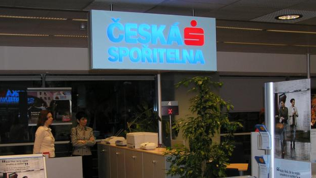 Česká spořitelna od středy zdraží bankovní poplatky