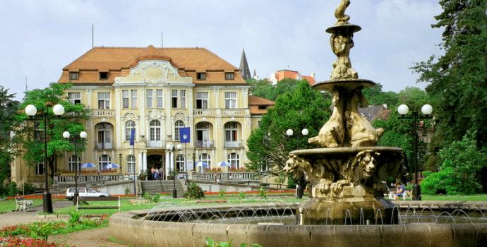 Nejkvalitnější život je v Hradci Králové, nejlepší ekonomika zas v Teplicích