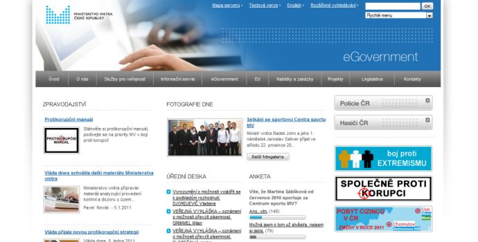 Ministerstvo vnitra jako boj proti korupci zveřejní všechny smlouvy na webu