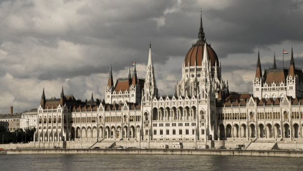 Maďarská ekonomika stoupla o 1,9 procenta, inflace na 4,1 procenta