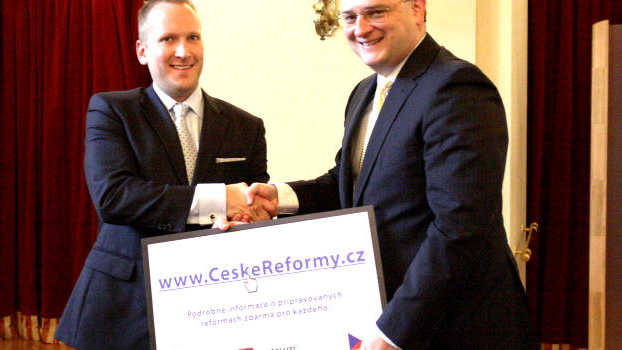 Premiér Nečas dnes odstartoval web o reformách ČeskéReformy.cz