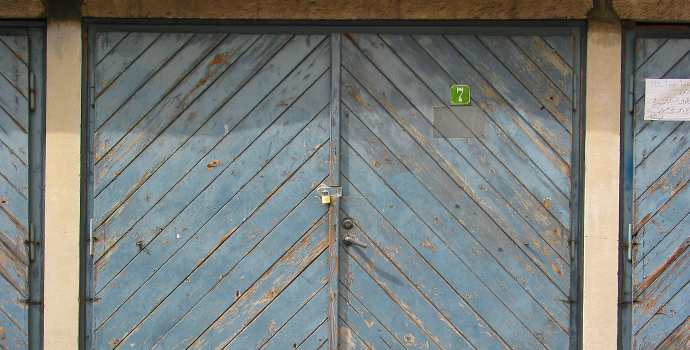 Bydlet se může i v garáži, umožní to nový občanský zákoník