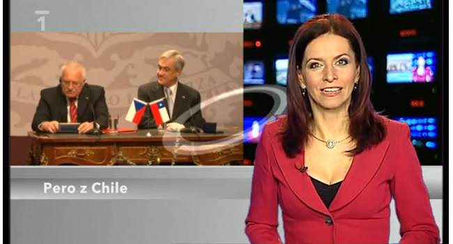 Video: Jak Václav Klaus "ukradl" protokolární pero v Chile baví internet