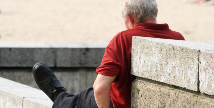 Penzisté dají za tržní nájem až 60 procent důchodu, na vlastní byt nenašetří