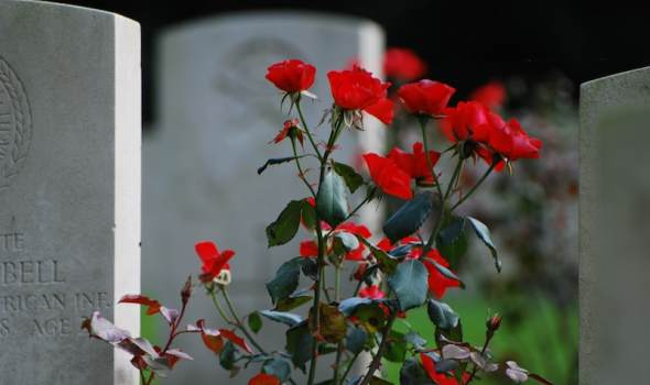 Tři čtvrtiny českých seniorů si spoří  na vlastní pohřeb