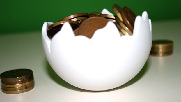 Nemáte naspořeno 323 tis. Kč? Pak jste podprůměrní! 