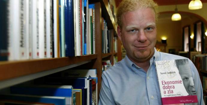 Ekonom Tomáš Sedláček: Na zpomalení ekonomiky není nic špatného