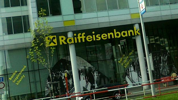 Raiffeisenbank zablokovala 3000 karet, zaznamenala desítky pokusů o zneužití