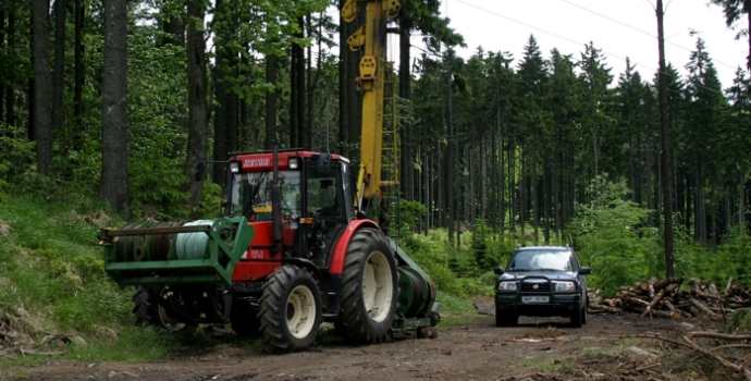 Státní podnik Lesy ČR vydělaly už rekordních 5,597 miliardy korun