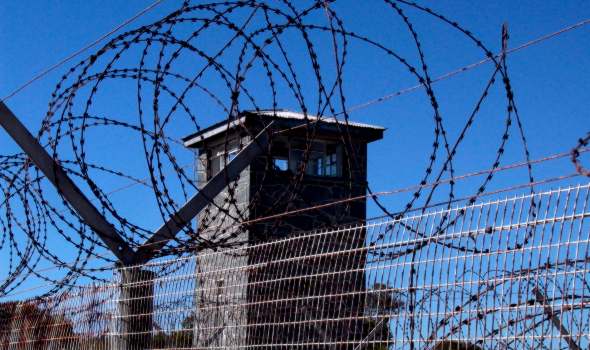 Ministerstvo letos otevře tři nové věznice, stávající jsou přeplněné