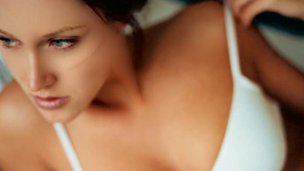 Ženám se vyplatí uzavřít životní pojištění letos. Prudce jim zdraží!