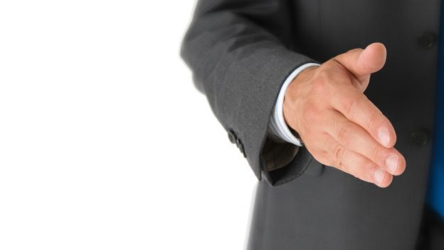 Finanční poradci zkouší nový trik, odvolávají se na pověření ČNB