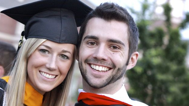 Dvě třetiny studentů podnikají, nebo si přivydělávají