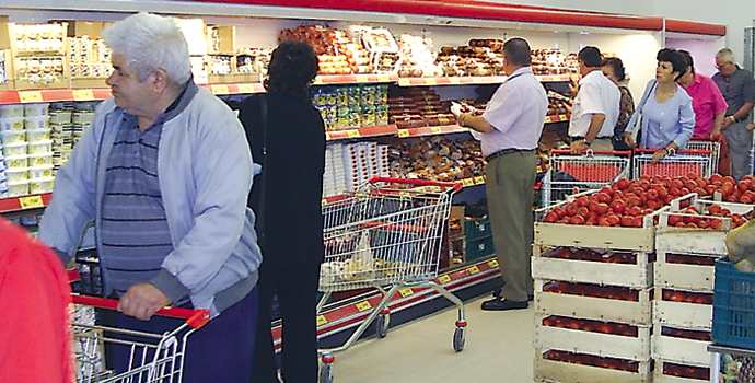 Kupujete zkažené potraviny? Seznam prodejen a prohřešků