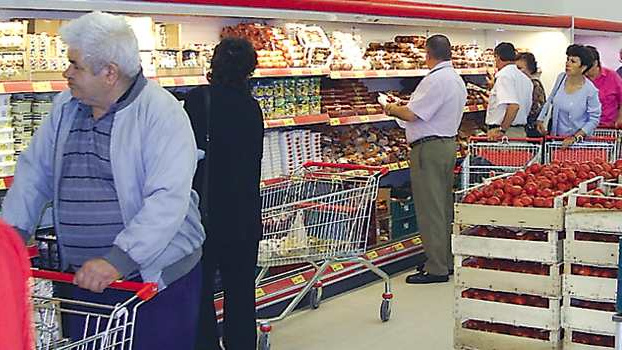 Kupujete zkažené potraviny? Seznam prodejen a prohřešků