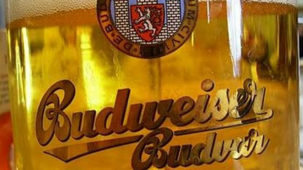 Miliardy ze státních podniků mohou přejít do státní kasy