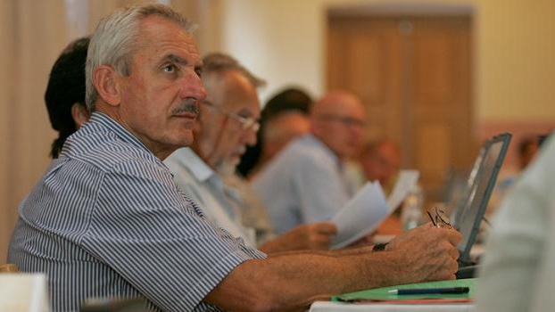 Heger: Lékařům se příští rok platy nezvednou