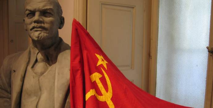 Proč přišla revoluce? Bývalý režim ztratil kontakt s realitou