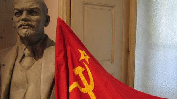 Proč přišla revoluce? Bývalý režim ztratil kontakt s realitou