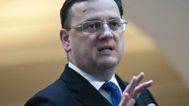 Nečas láká: Vstupte do penzijní reformy, udělám to i já