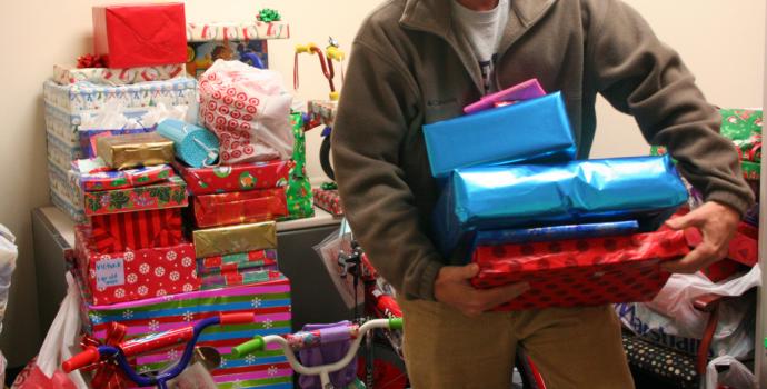 Kdy naposled objednat dárky? Vrchol předvánoční nákupní horečky startuje