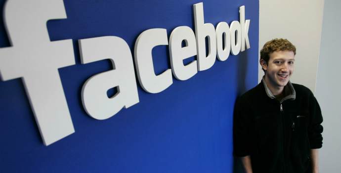 Facebookem se šíří nesmysl o autorských právech