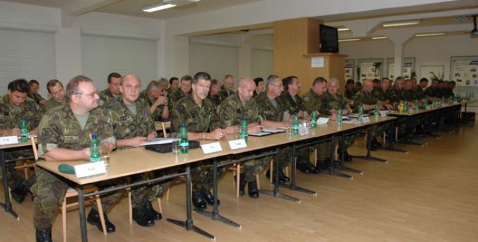 Armáda rozprodává majetek: Auta nebo křovinořezy koupíte za hubičku