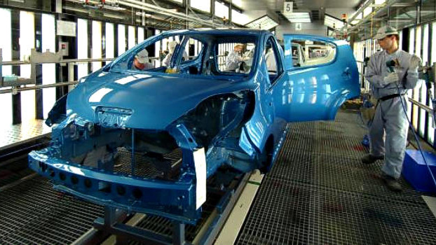 Český průmysl vloni klesl o 1,2 procenta, mzdy zaměstnanců v odvětví však rostly