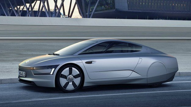 Volkswagen vyrábí auto, které ujede 100 kilometrů za 32 korun