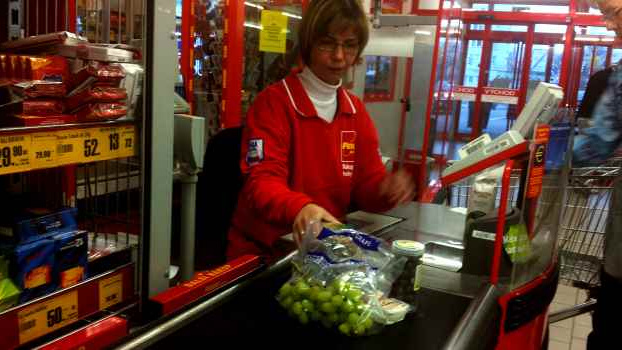 Slováci chtějí zavírat obchody pokud budou prodávat zkažené potraviny