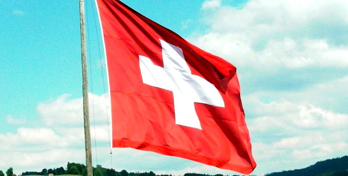 Švýcarsko přestane být rájem pro anonymní účty klientů