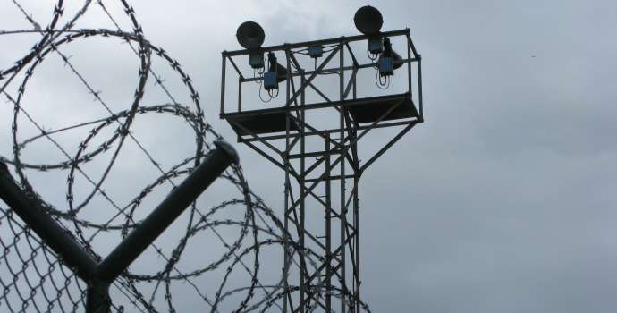 Náklady na vězně, se šplhají do výšin. Ti pracovat nemusejí