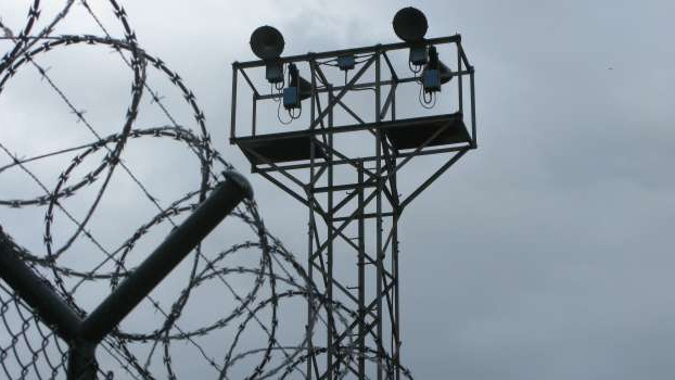 Náklady na vězně, se šplhají do výšin. Ti pracovat nemusejí