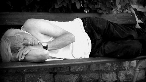 Exekucí na důchodce přibývá. Dluží desítky tisíc korun