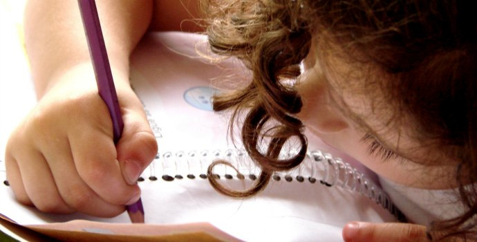 Na kolik vyjde "vybavit" školáka? Téměř 17 tisíc korun