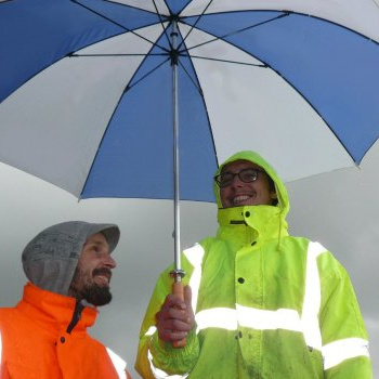 Jsou obory, na které nemá krize vliv a platy rostou