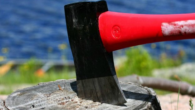 Pojistné podvody: Lidé si useknou klidně i prst!