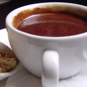 TEST Kakaa: Halda cukru obarvená nahnědo