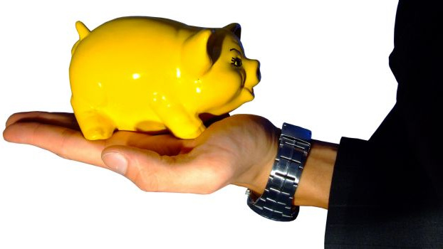 Stavební spořitelny inzerují nedosažitelný úrok. Kolik vydělají?