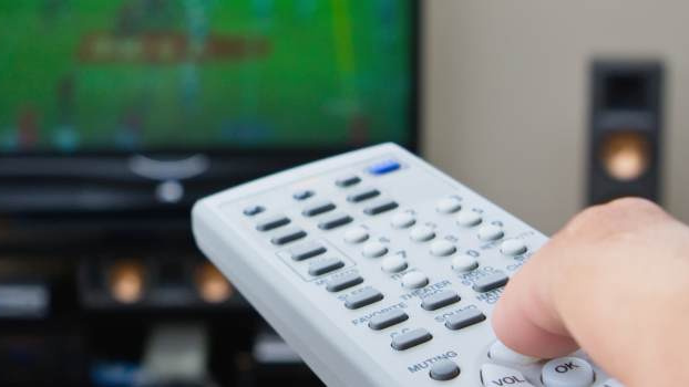 Koncesionářské poplatky za televizi by měli platit všichni, chce nový ministr