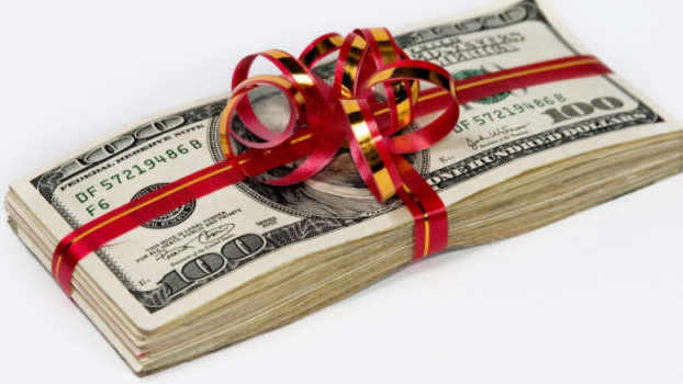 Chcete se podílet na snížení státního dluhu? Neuzavírejte stavební spoření!